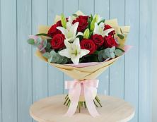 Букет цветов из:  Лилии и Розы в Бородыновке