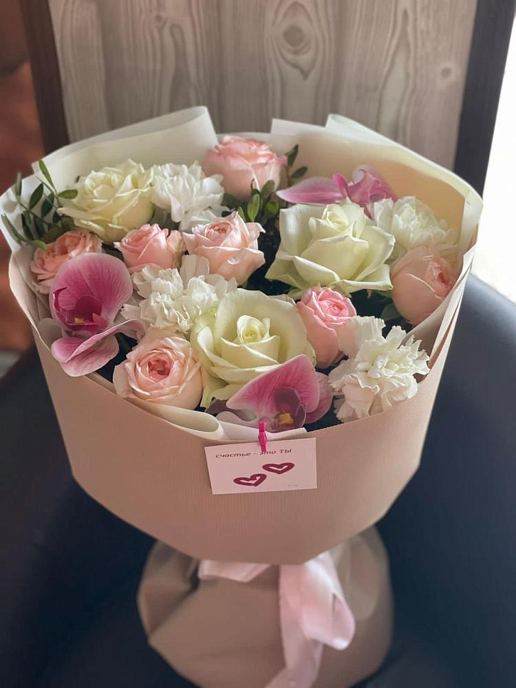 Букет цветов из: Орхидеи, Розы и Гвоздики в Бородыновке