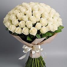 Букет 101 беля роза Белоснежка в Бородыновке