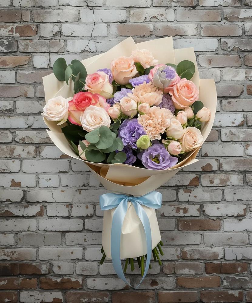 Букет цветов из: Розы, Лизиантусы и Гвоздики в Бородыновке