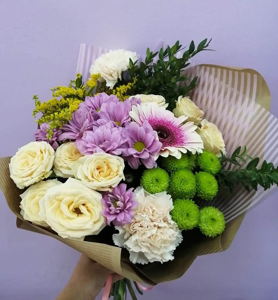 Букет цветов из: Хризантемы, Розы, Гвоздики и Герберы в Бородыновке