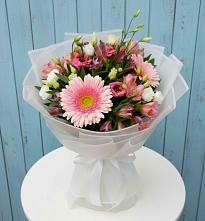 Букет цветов из:  Герберы, Альстромерии и Лизиантусы в Бородыновке