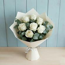 Букет Белые розы в Эвкалипте в Бородыновке